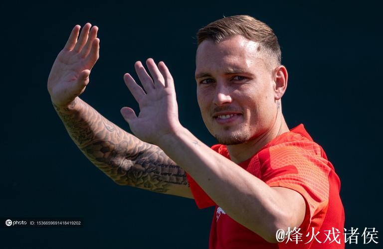 莱比锡迎战法兰克福:劳姆、古拉西奇首发,巴舒亮相 莱比锡迎战法兰克福:劳姆、古拉西奇首发,巴舒亮相