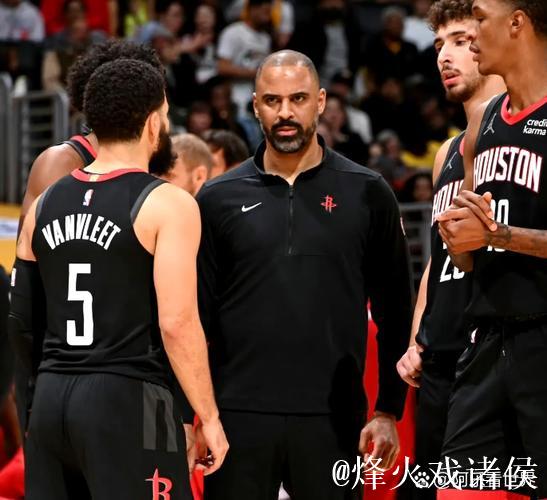 森林状态回暖，3-0击败利物浦和热刺，此前澳波带队0-3负于阿森纳和切尔西