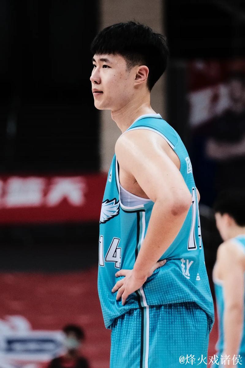 赵嘉义34分青岛胜山西 胡金秋21+9广厦胜宁波