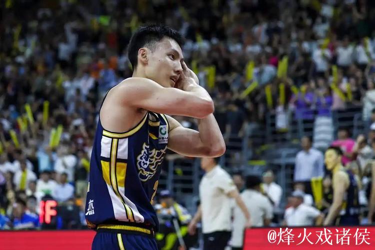 徐杰22+13广东胜同曦 阿不都16+7新疆胜天津